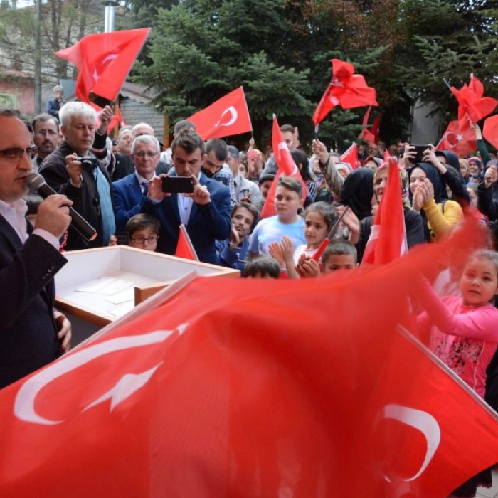 “Halk Oylamasının Sonucu Baş Tacımızdır”