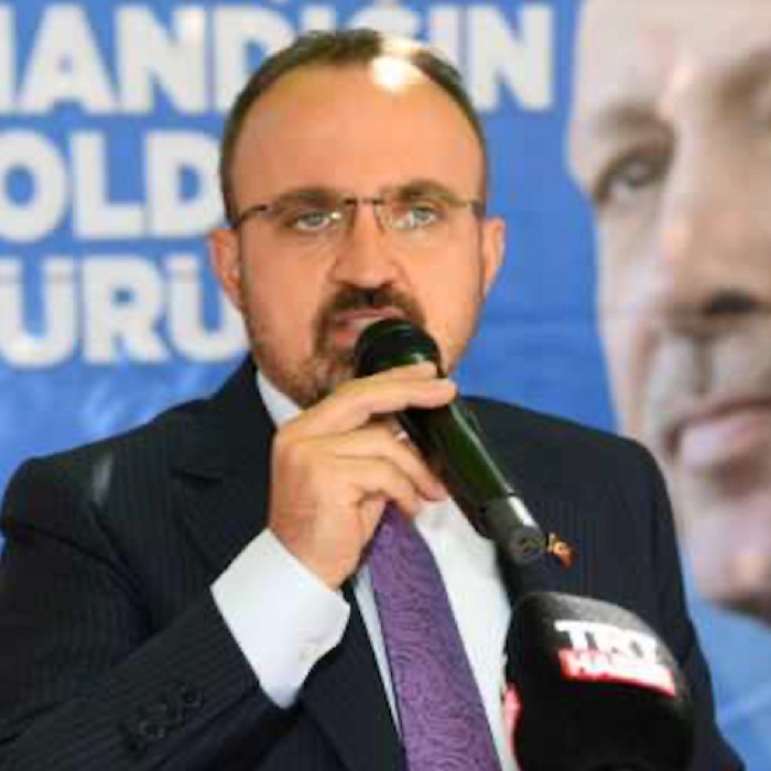 Bülent Turan’dan Babacan’a: İhaneti siyasi tarihe kara bir leke olarak geçti